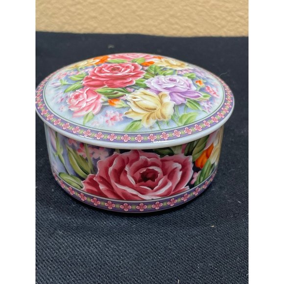 Vintage Lefton Porcelain Lidded Trinket Dish Or Powder Pot Floral Painted - Picture 2 of 10